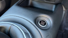 Nissan Juke 1.0 DiG-T 114 N-Connecta 5dr Petrol Hatchback